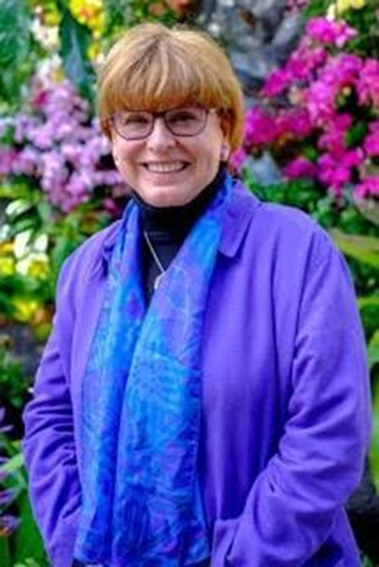 headshot of Nancie Schnur