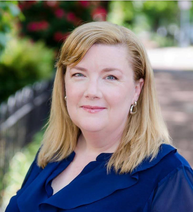 headshot of Jen Simonds