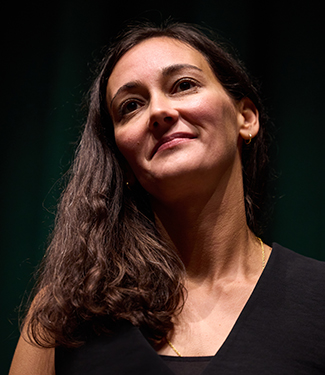 rue beckerman headshot