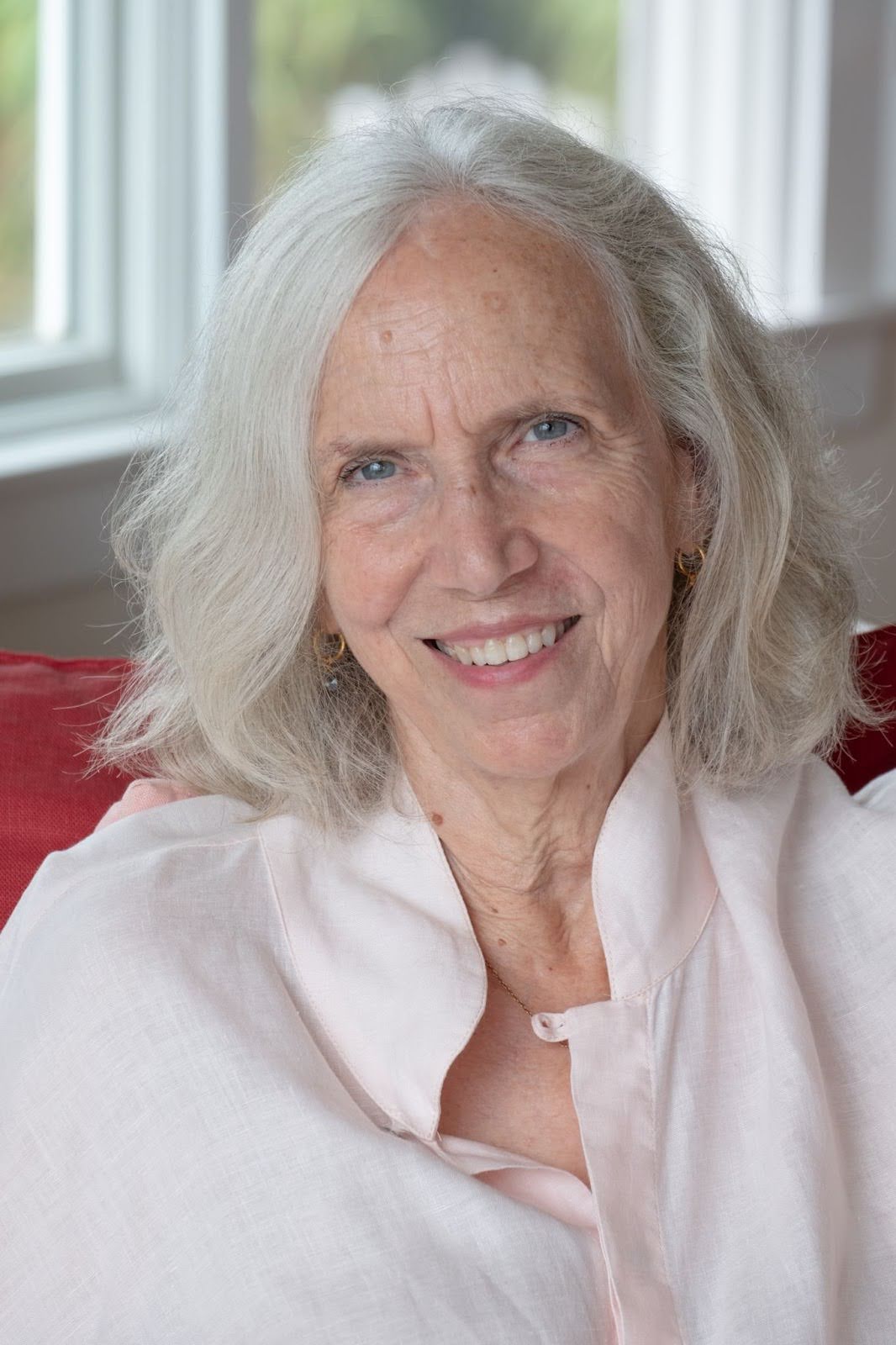 Arietta Slade headshot