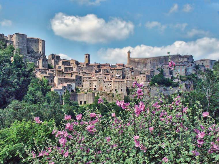 City view of Sorano