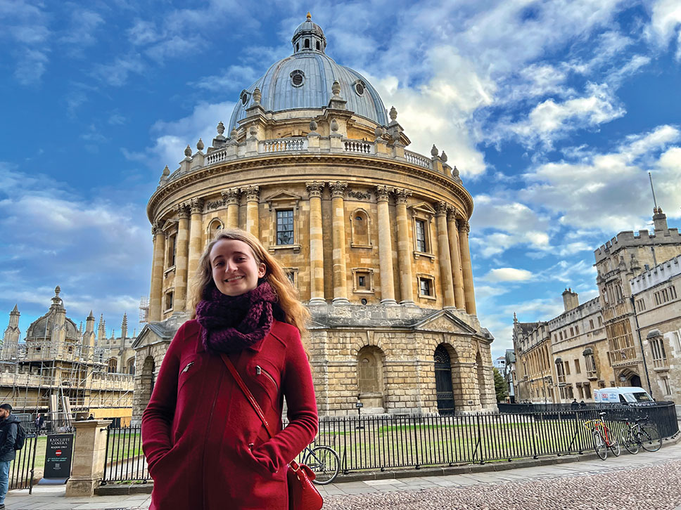Sophia Baldassari ’24 outside the Radcliffe Camera in Oxford