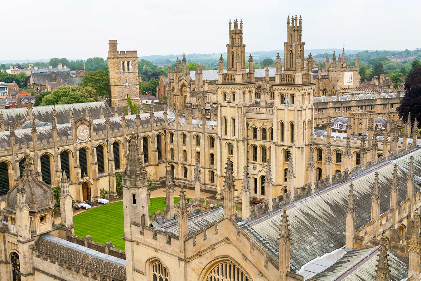 What is an Oxford college?