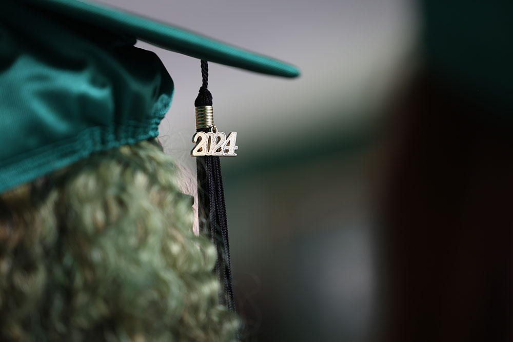2024 graduation cap tassle