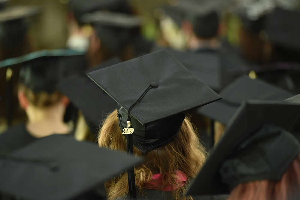 2019 graduation cap and tassle