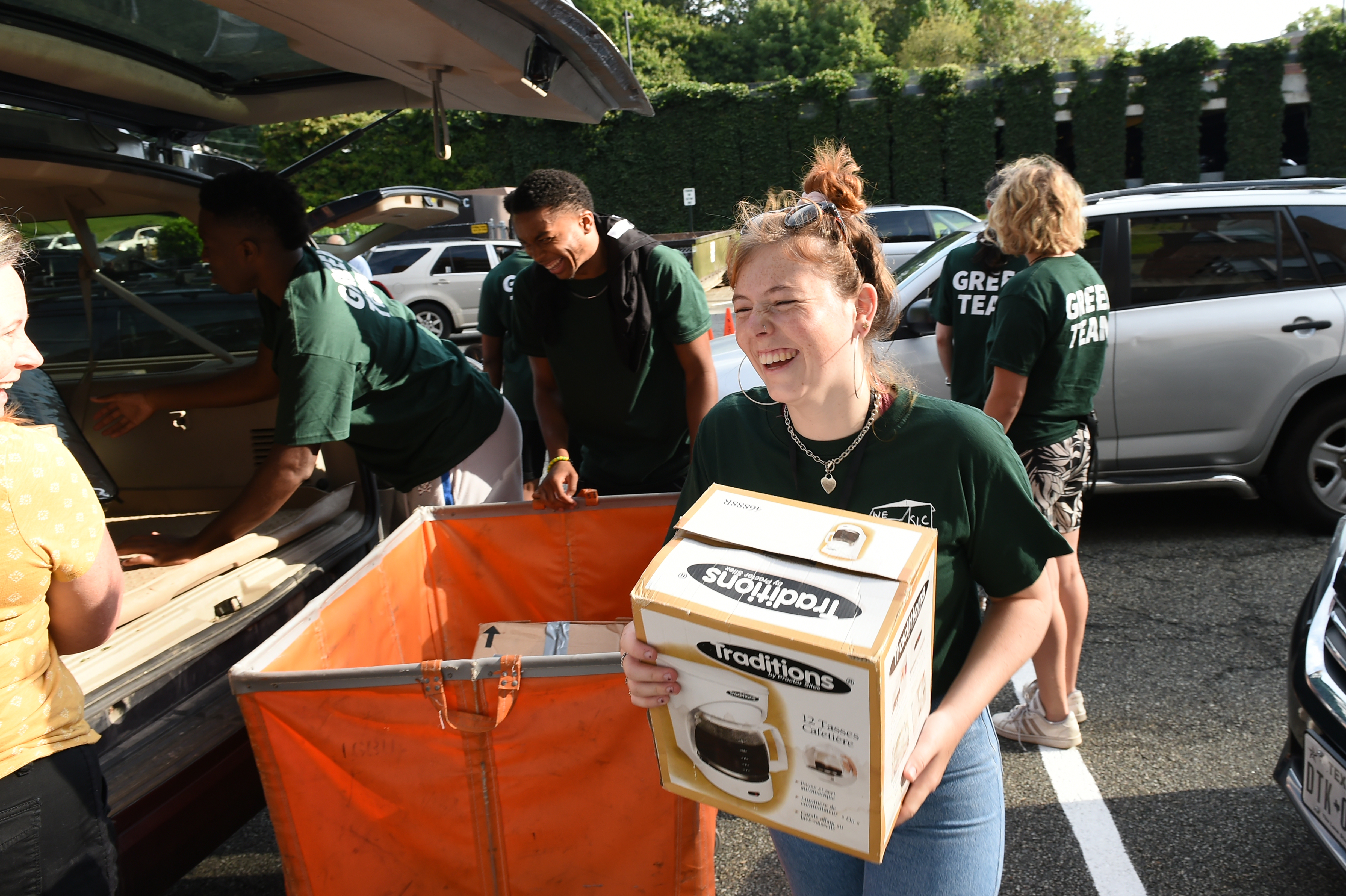 Students moving in on opening day