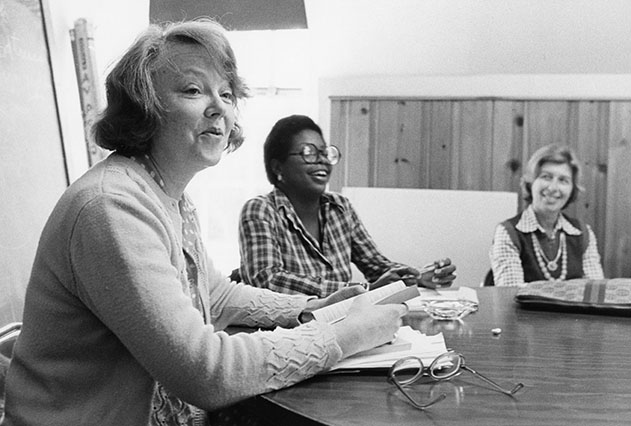 Jean Valentine teaching class