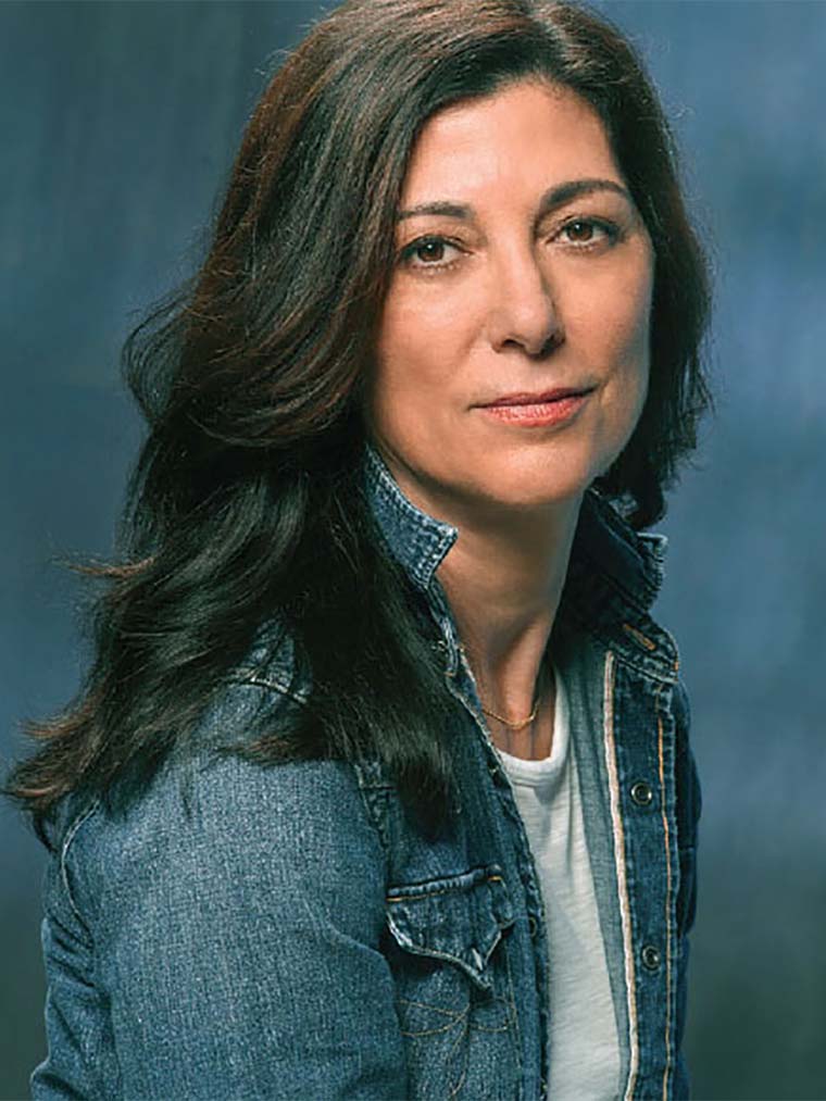Photo of Victoria Redel
